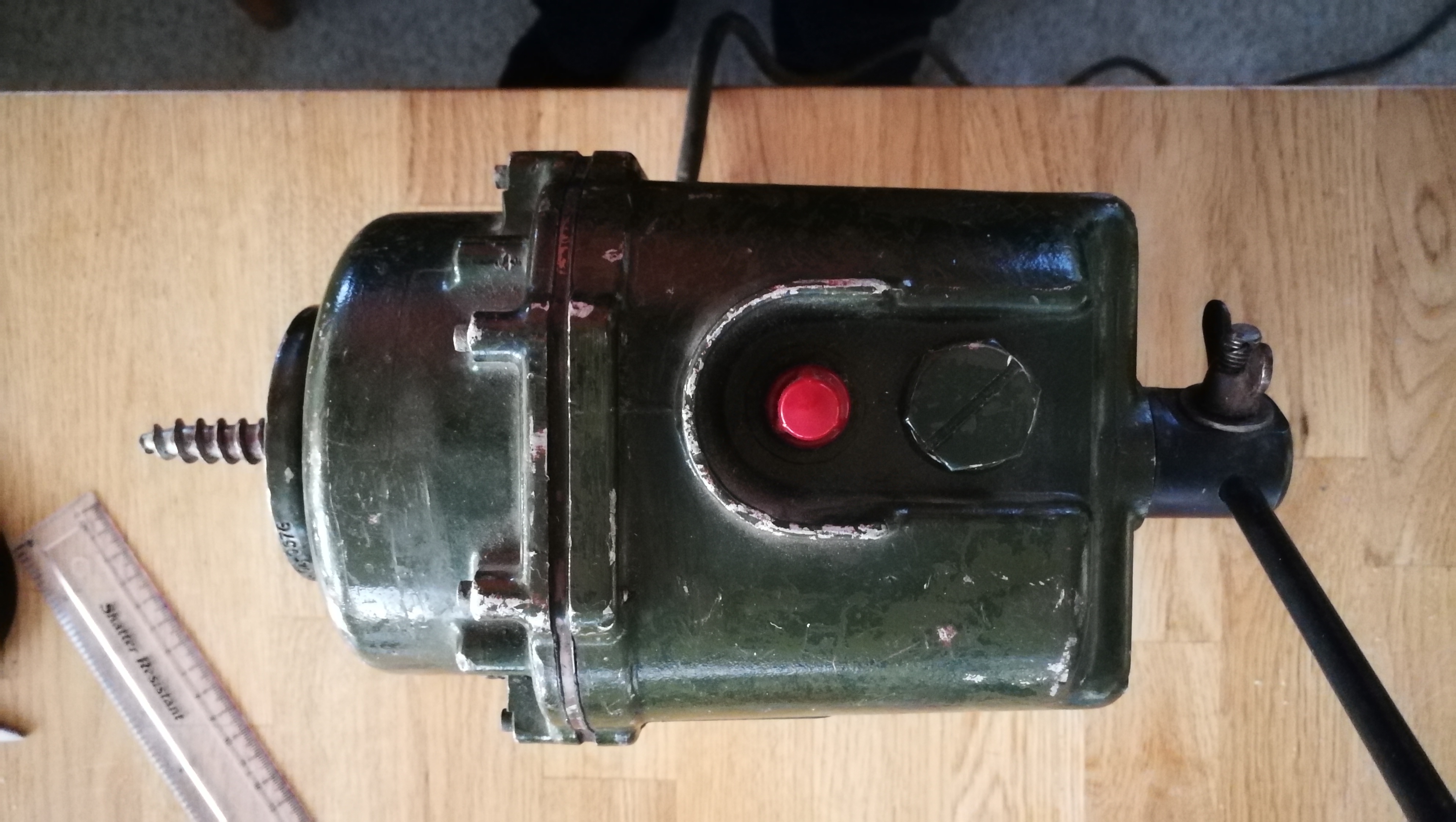 12v hand-cranked DC Generator 6115-99-949-8134